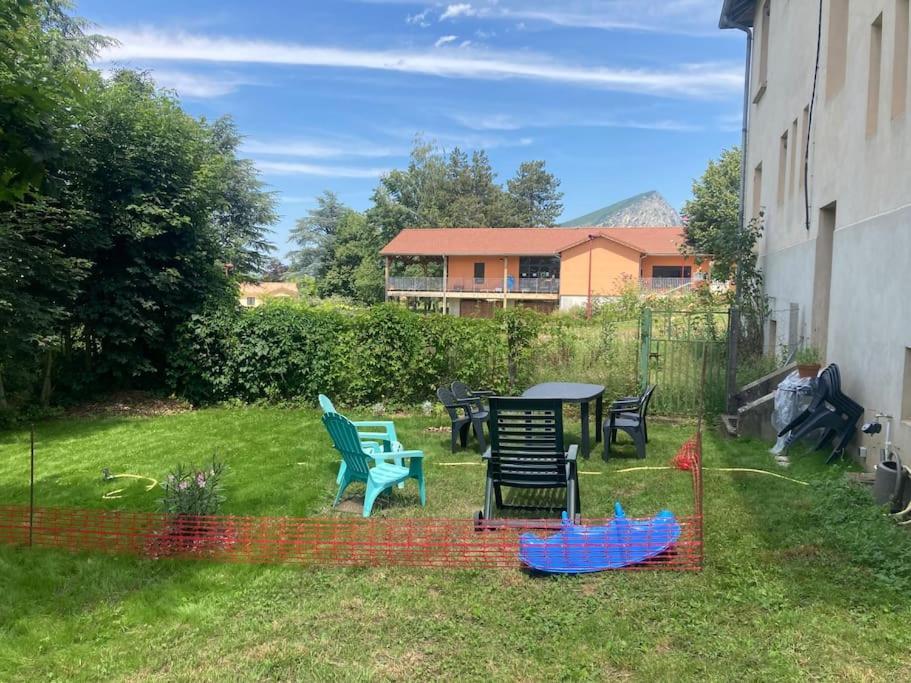 Logement Cosy Et Jardin Saint-Laurent-en-Royans Exterior foto